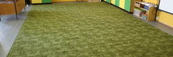 Vytepovaný koberec v škôlke